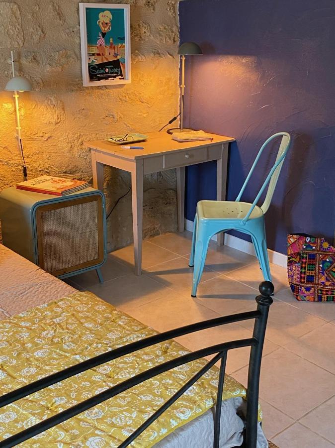 Le Prieure De Saint Pierre Bed & Breakfast ภายนอก รูปภาพ