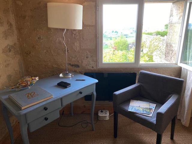 Le Prieure De Saint Pierre Bed & Breakfast ภายนอก รูปภาพ