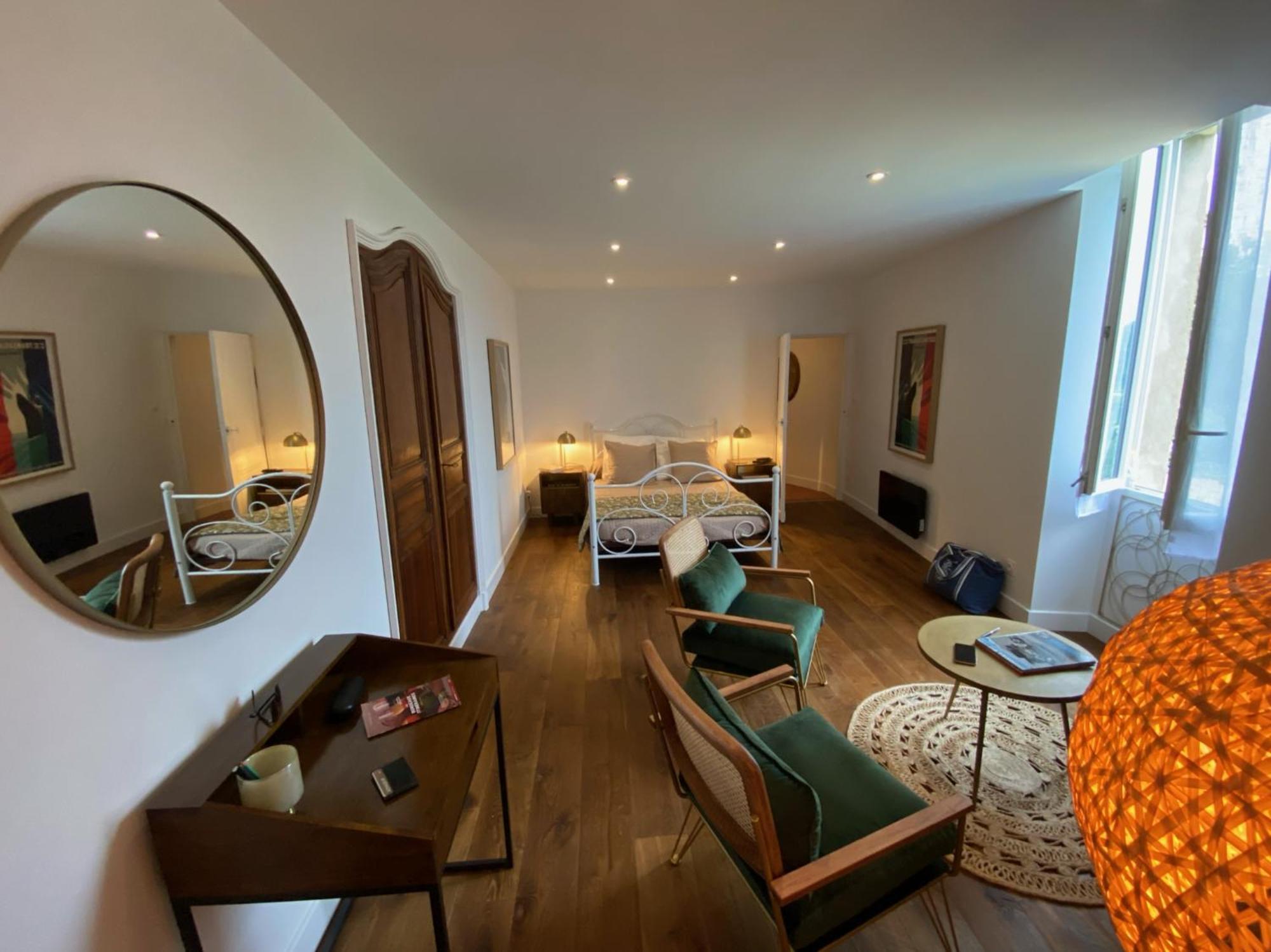 Le Prieure De Saint Pierre Bed & Breakfast ภายนอก รูปภาพ